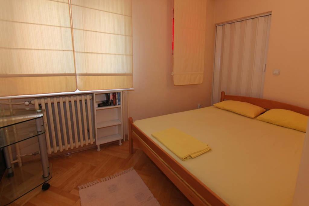 Central Apartments Belgrado Habitación foto