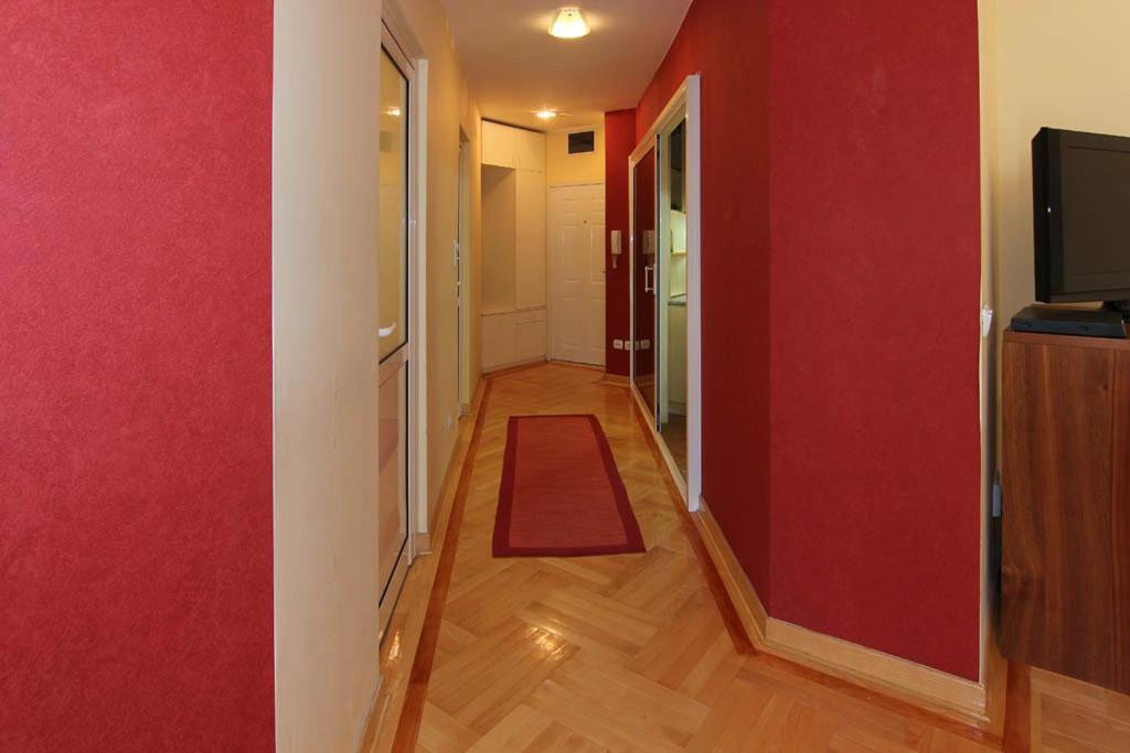 Central Apartments Belgrado Habitación foto