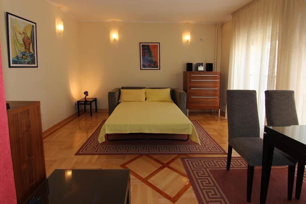 Central Apartments Belgrado Habitación foto