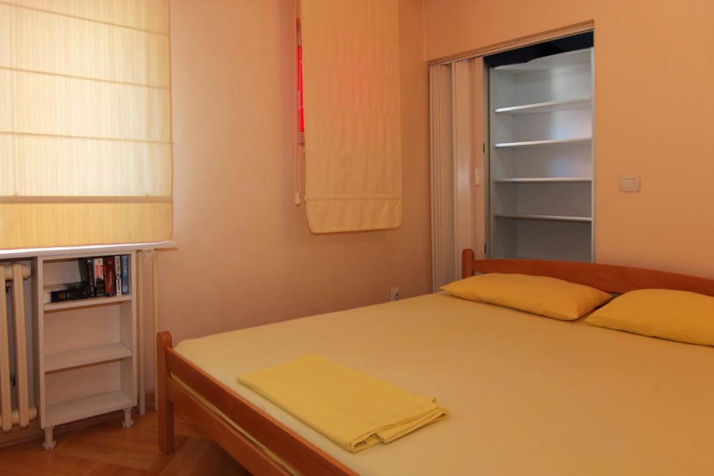 Central Apartments Belgrado Habitación foto