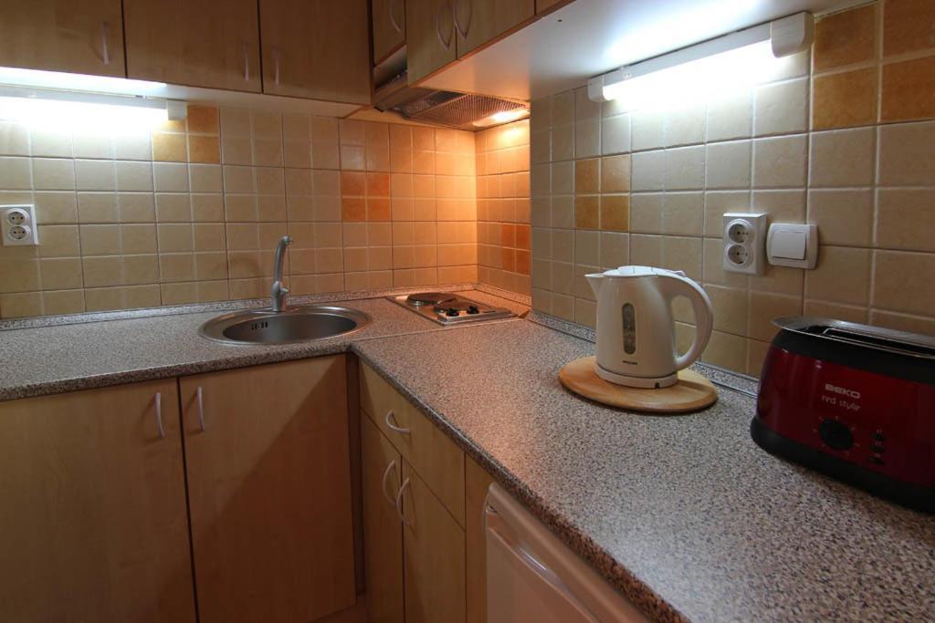 Central Apartments Belgrado Habitación foto